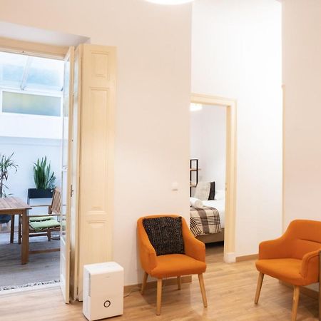 Central Apartment With Terrace By Lovelystay Lisboa Exteriér fotografie